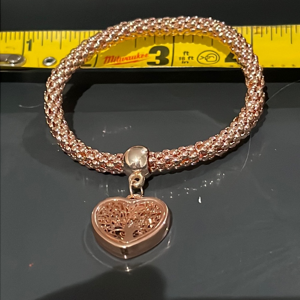 Woman’s tree of life stretchy bracelet